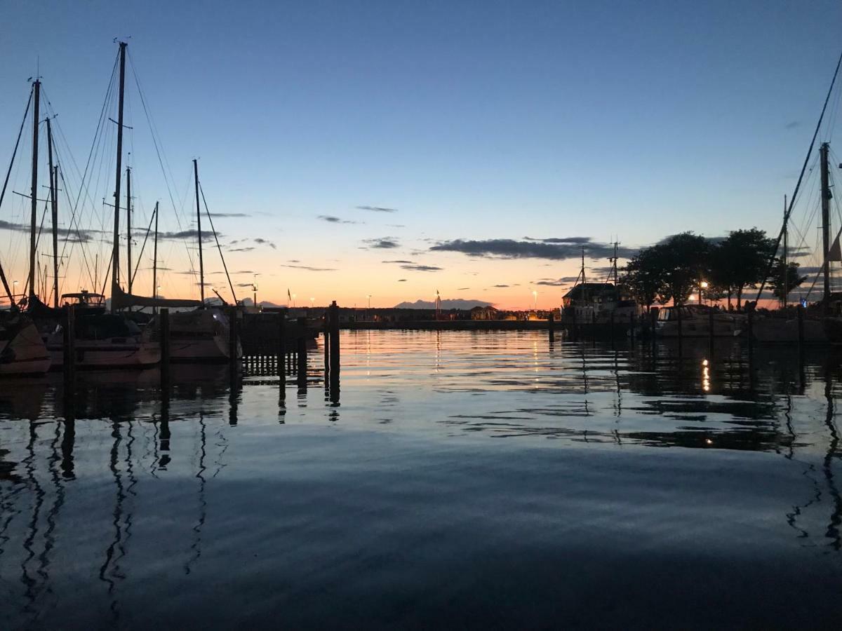 Liegeplatz Twee Lägenhet Laboe Exteriör bild